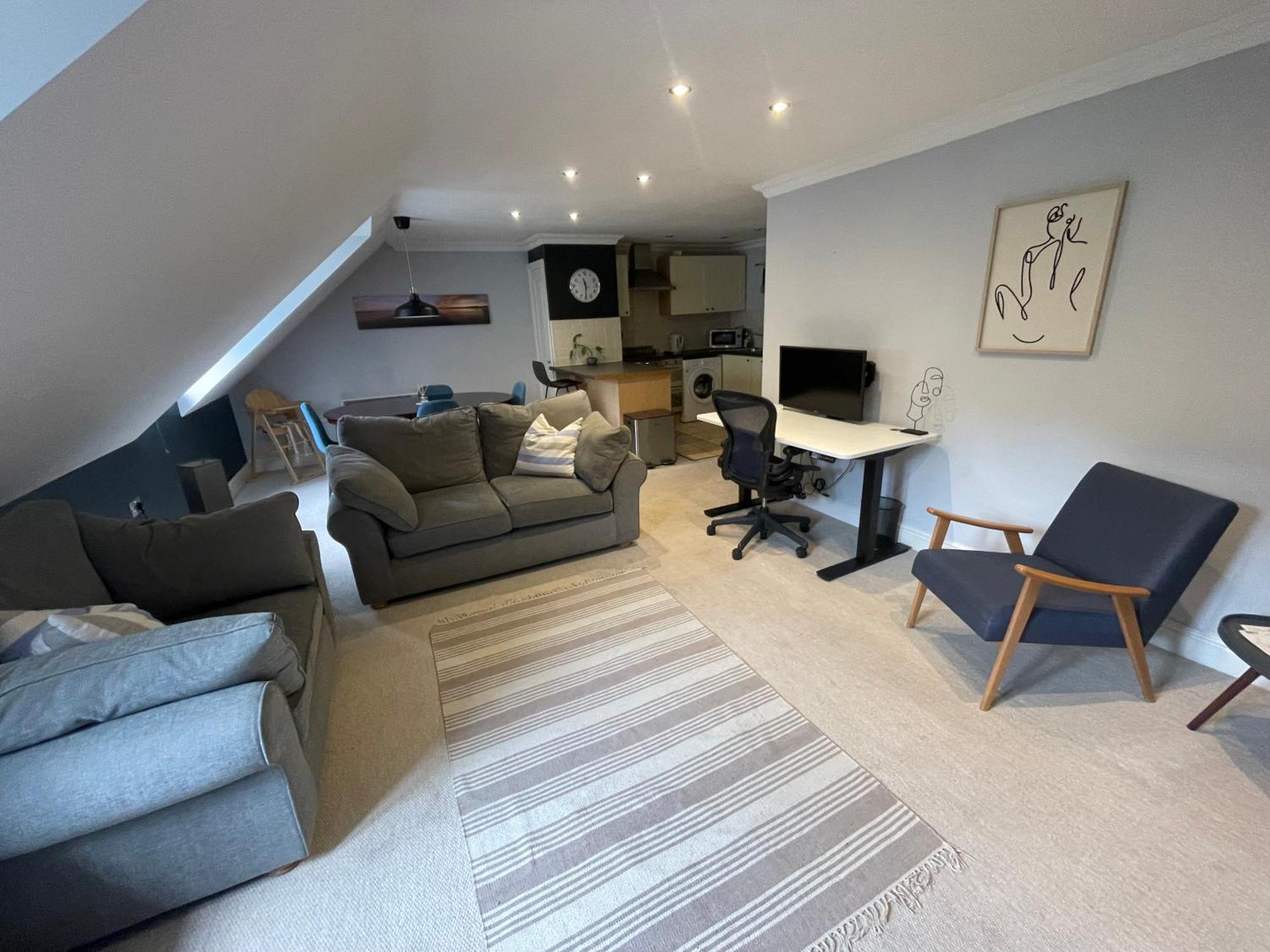 Modern Loft Retreat In The Heart Of Nailsworth Daire Dış mekan fotoğraf